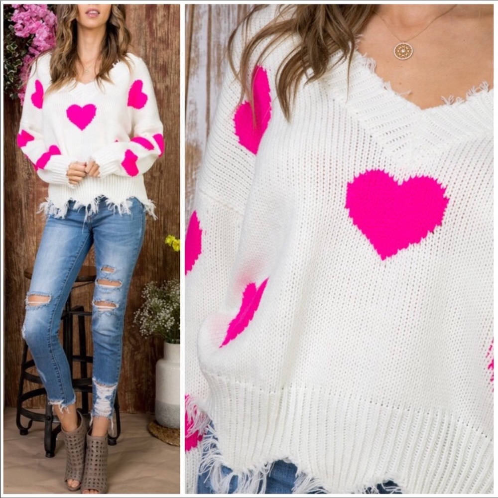 💥NWT LAST ONE💥 Super cute Pink Hearts Sweater - Picture 3 of 6